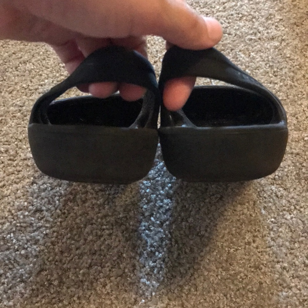 Crocs Clogs - Picture 4 of 5